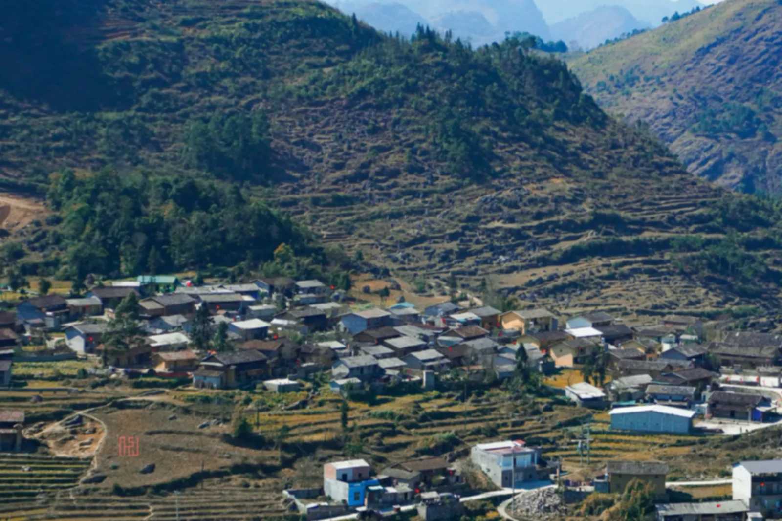 Lo Lo Chai village seen from the Lung Cu flag tower